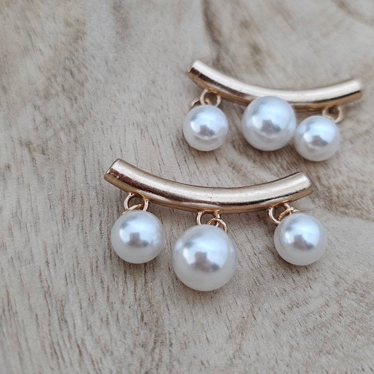 Pearl Bar Shoe Pins Custom Charms Close Up