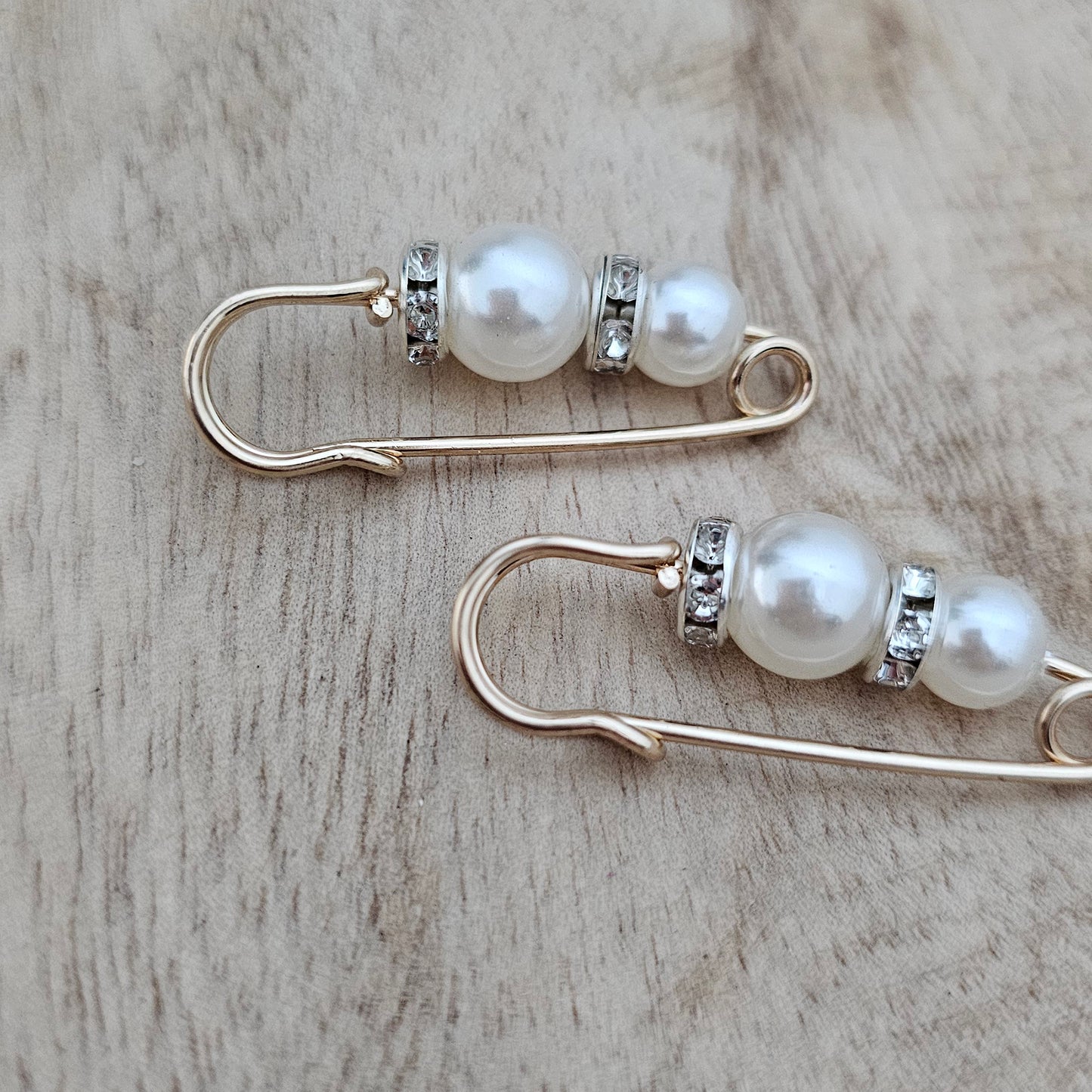 Small Pearl Crystal Pins Shoe Charms Custom Charms Close Up