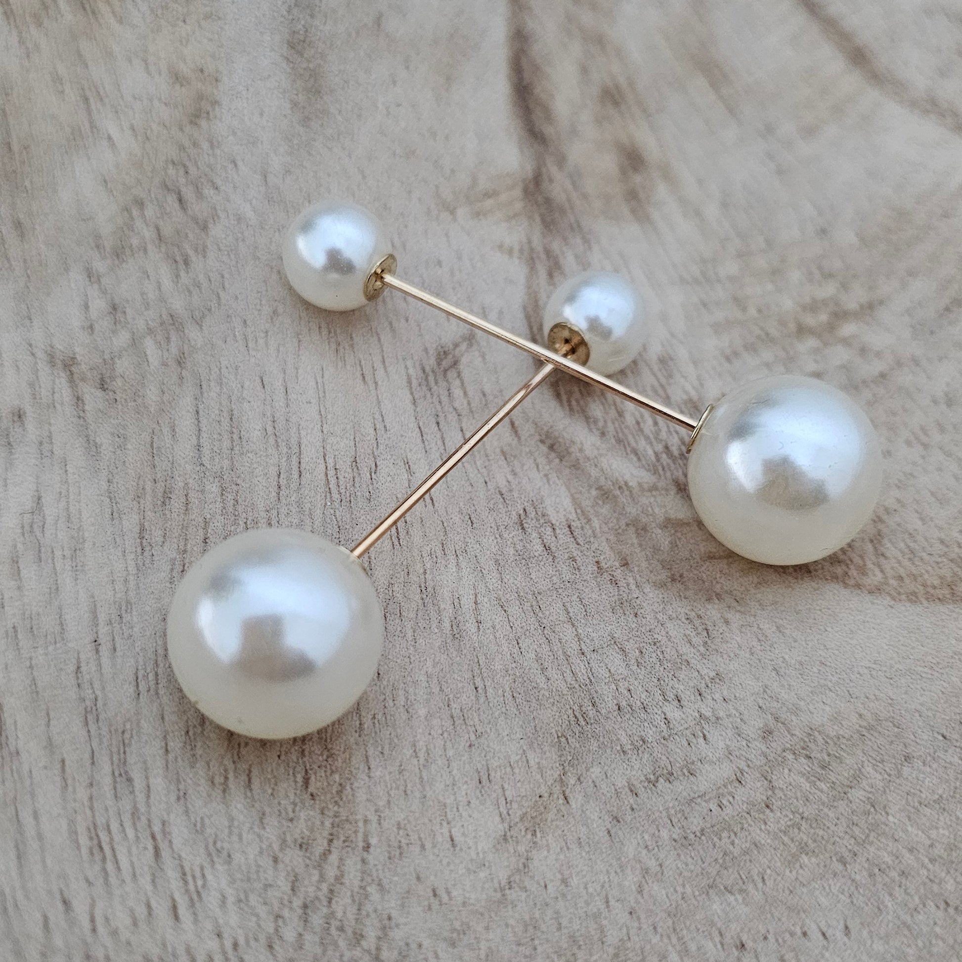 Pearl Bar Shoe Pins Custom Charms Close Up