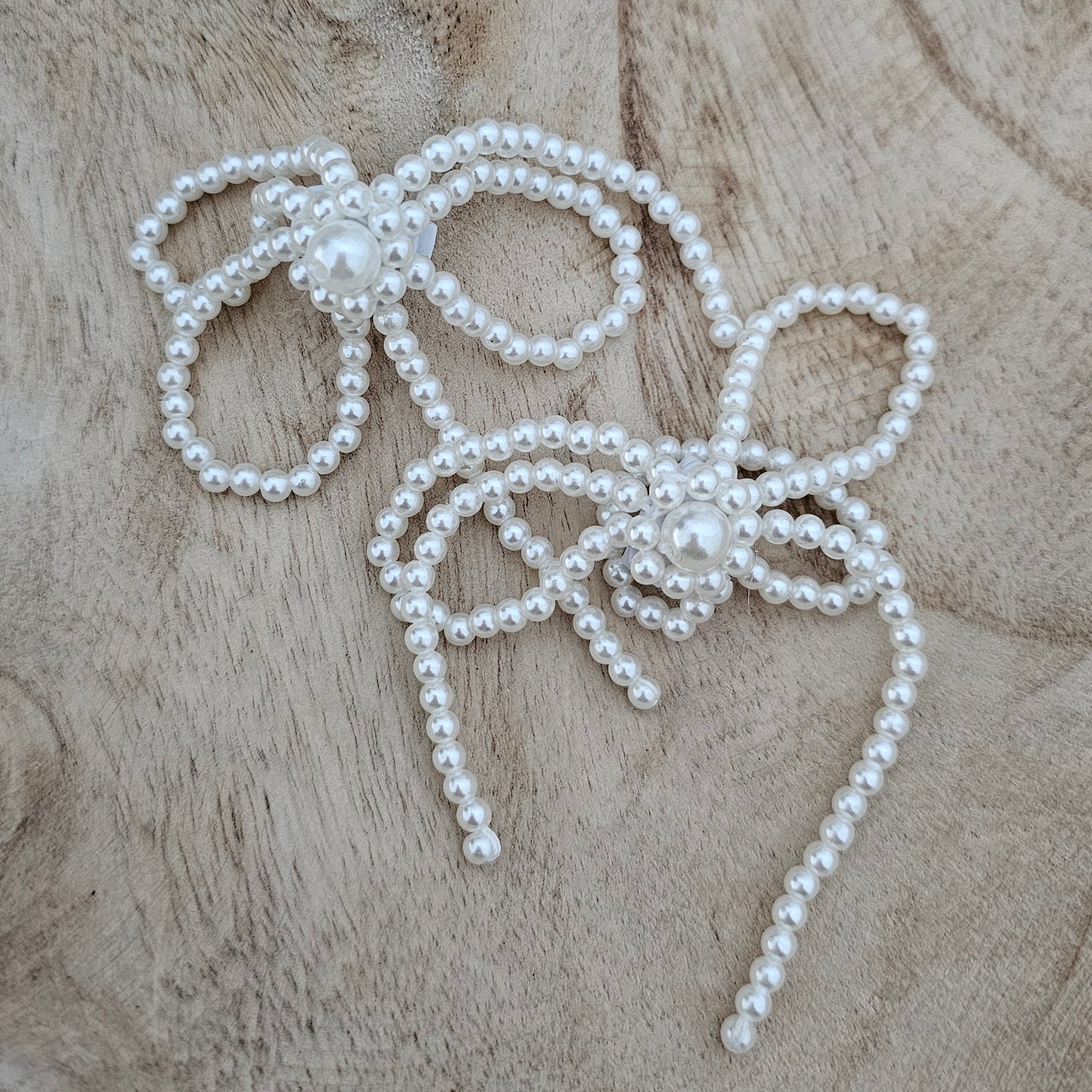 Pearl Bow Shoe Charms