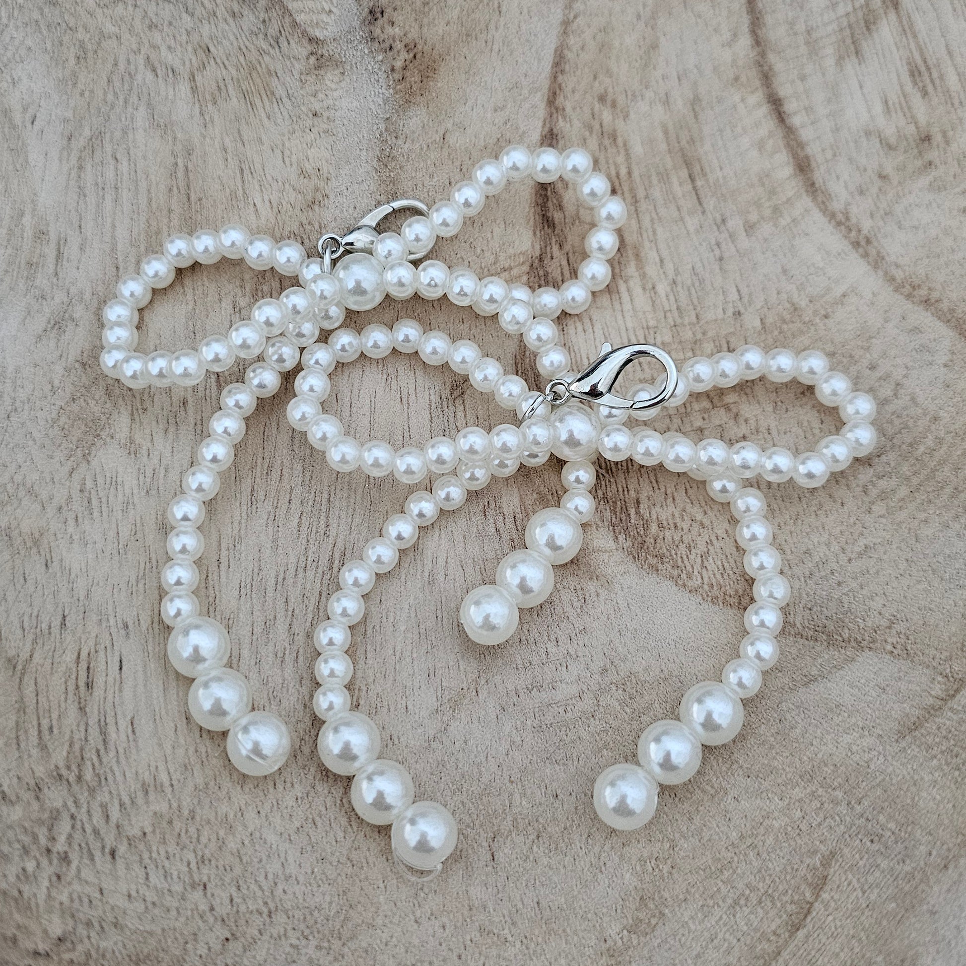 Single Pearl Bow Shoe Charms